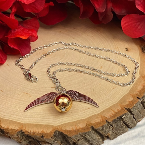 Harry Potter Golden Snitch Necklace - Picture 11 of 13